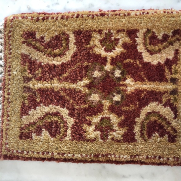 Hand Woven Rug - Picture 5 of 16